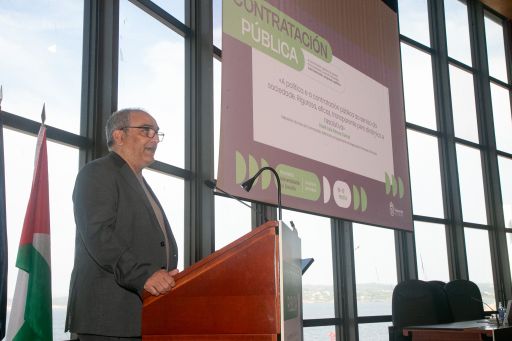 Penas defende a contrataci&oacute;n p&uacute;blica como un “motor econ&oacute;mico” e sit&uacute;aa como unha ferramenta “de equilibrios”