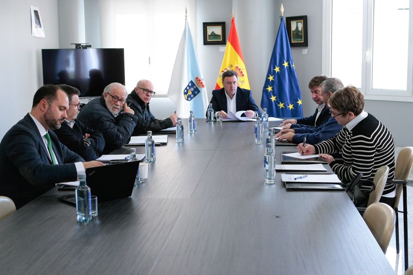 A Deputación apoia o sector pesqueiro cunha nova liña de axudas de preto de 700.000 euros para barcos de cerco e artes menores dependentes do xurelo