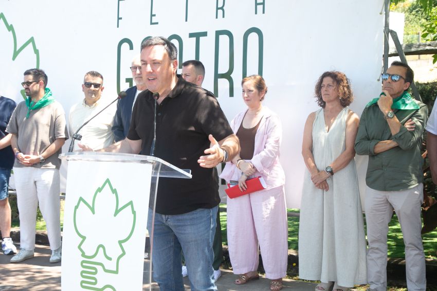 Paderne brinda polo Branco Lexítimo, unha variedade recuperada que xa é símbolo da comarca