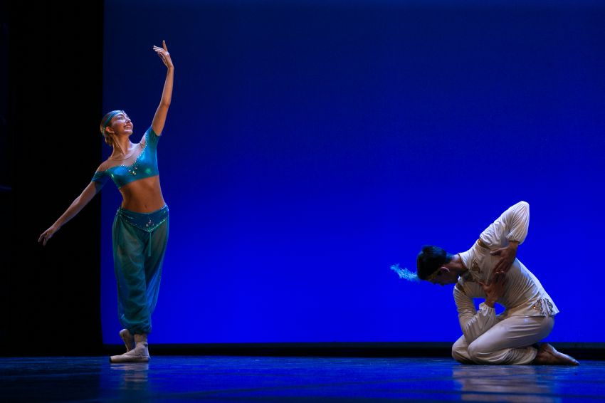 Un Teatro Colón entregado gozou do peche do curso do Conservatorio de Danza da Deputación