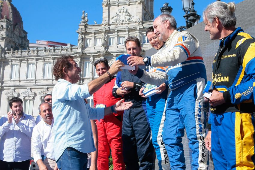 Leira participa na entrega de premios do Rallye Rías Altas de vehículos históricos