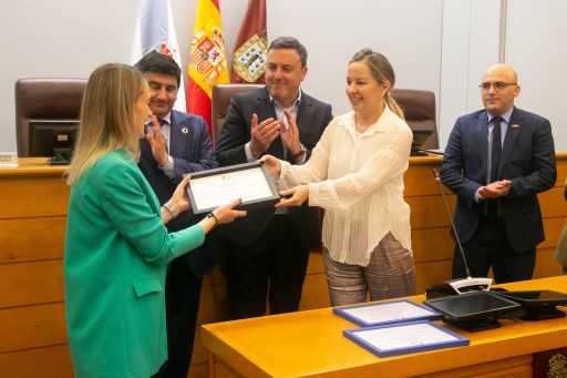A embaixadora de Ucra&iacute;na reco&ntilde;ece o apoio humanitario da Deputaci&oacute;n da Coru&ntilde;a ao pobo ucra&iacute;no
