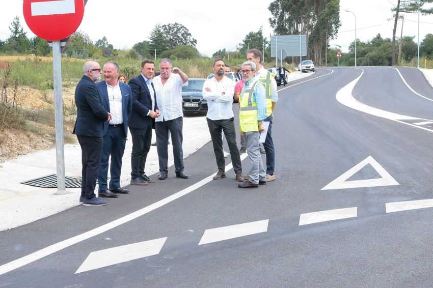 A Deputación da Coruña completa as obras da rotonda de Iñás e a amplicación da estrada Mera-Veigue, en Oleiros