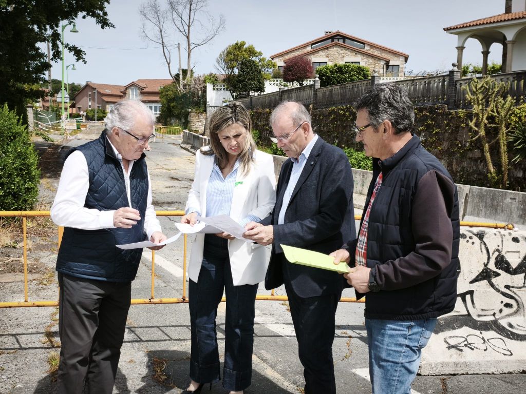 O estudo xeotécnico encargado pola Deputación confirma que será necesaria unha pantalla de pilotes para estabilizar o talude da DP-4803 en Miño tras o corremento de terras do pasado marzo