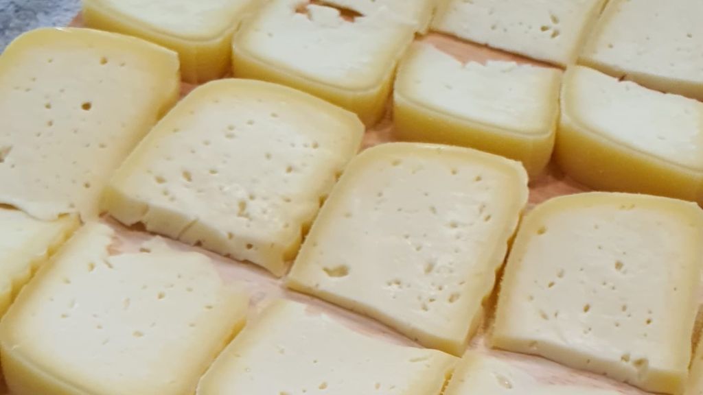 A Deputación da Coruña arroupa a celebración da 51.ª Festa do Queixo coa participación seu mercado e actividades da marca ‘A paisaxe que sabe’