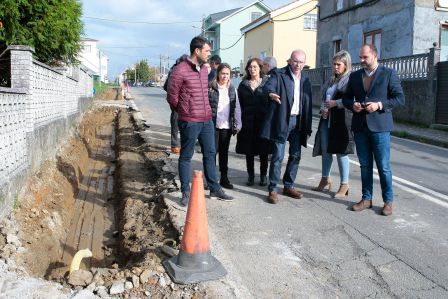 A Deputación aproba iniciar as expropiacións para a construción dunha senda peonil na estrada de Rianxo a Burés por Asados