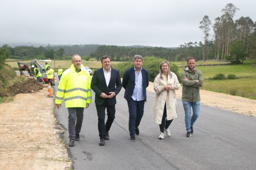 A Deputaci&oacute;n reactiva as obras de ampliaci&oacute;n e mellora da estrada de Hospital a Brens, en Dumbr&iacute;a, nas que inviste 1,7 mill&oacute;ns de euros