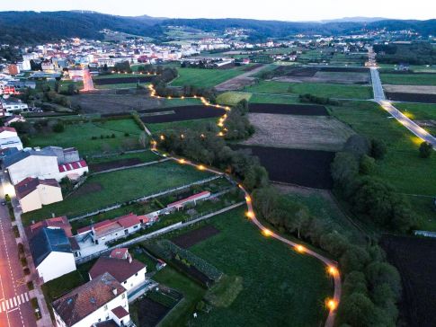 O Plan Único da Deputación financia a continuación do paseo peonil do Rego de Cambeda, en Vimianzo