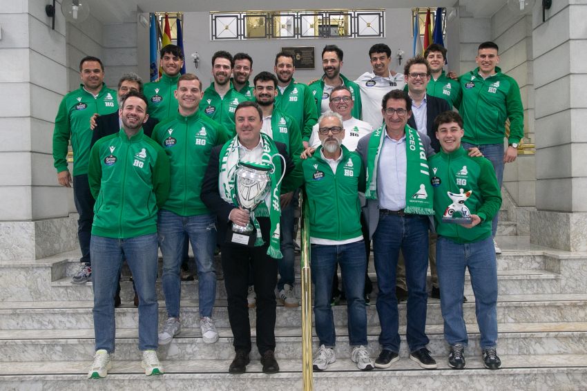 A Deputación recibe o Liceo tras gañar a Copa do Rei e anima ao equipo a “culminar o dobrete coa OK Liga”