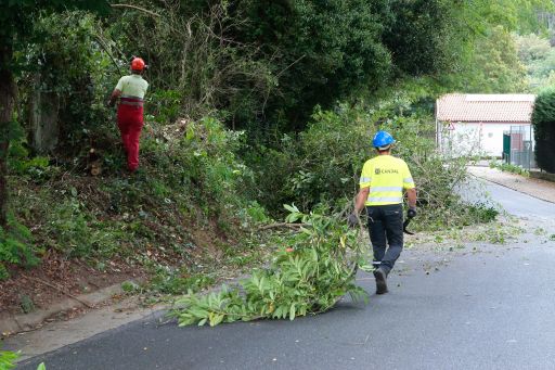 A Deputación inicia as obras da senda peonil de Coruxo de Arriba a Montrove, no Concello de Oleiros