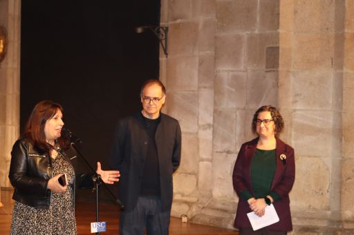Natividade González reivindica o apoio da Deputación ás propostas culturais da USC na inauguración da exposición 'Organscape'