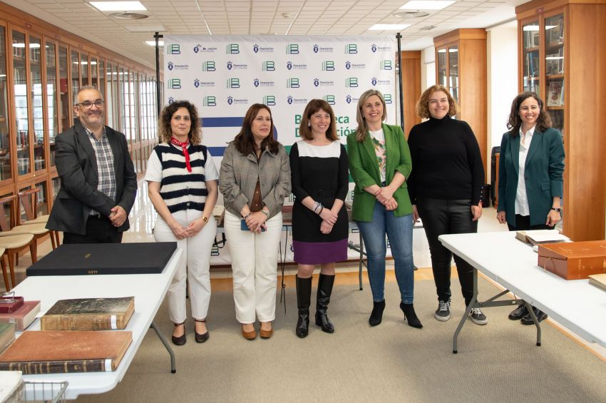 A Deputación celebra o Día do Libro cunha visita institucional á Biblioteca Provincial