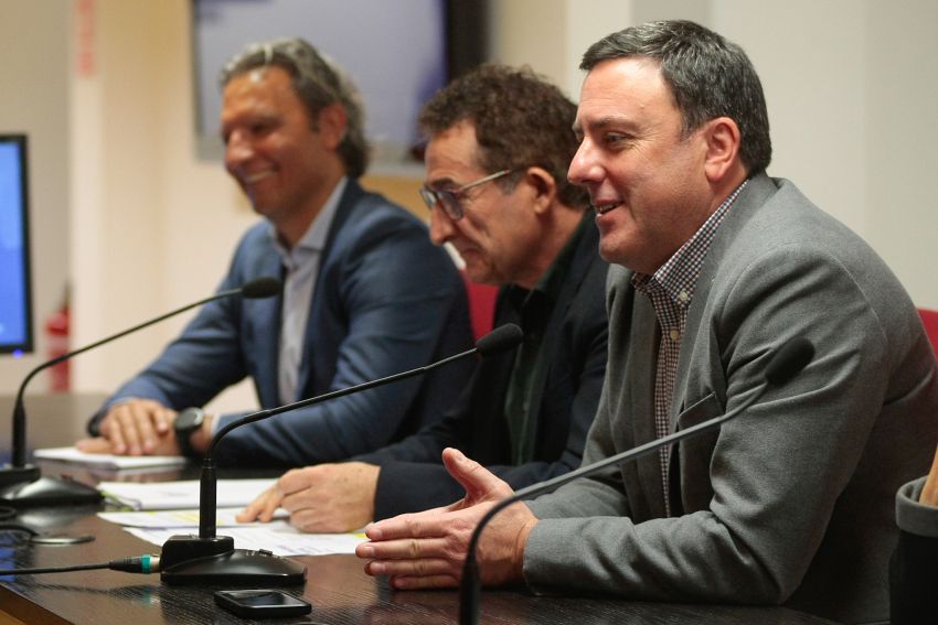 A Deputación da Coruña abrirá puntos de atención presencial para axudar á cidadanía na realización de trámites electrónicos coas administracións