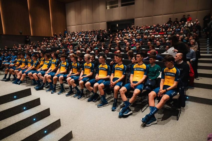A Deputación da Coruña destaca o Padronés Cortizo como “emblema do ciclismo galego” no seu 70 aniversario