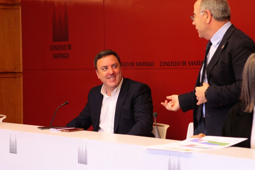 A Deputación e o Concello de Santiago investirán 1,3 millóns na rehabilitación integral da Casa da Xuventude, que acollerá servizos municipais e provinciais en pleno centro da cidade