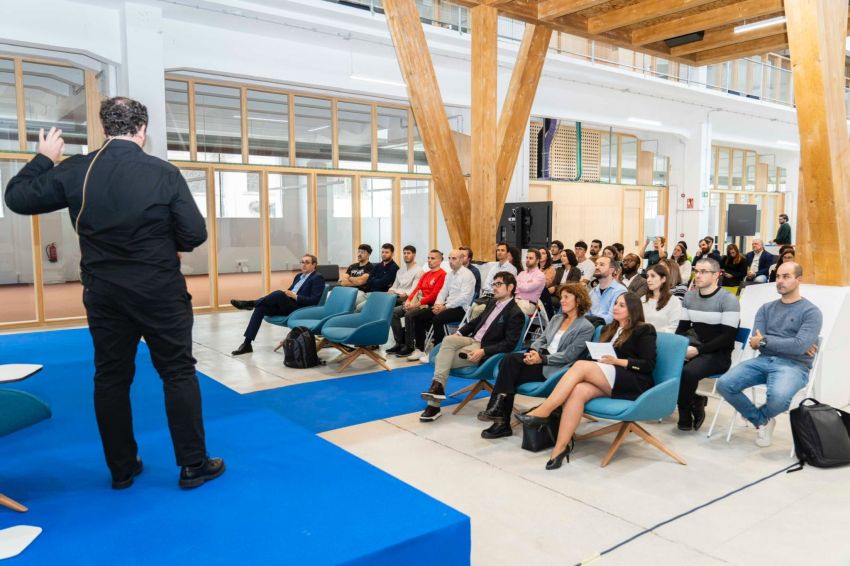 A deputada de Emprego, Rosa Ana García, destaca a gran presenza de mulleres na inauguración do Corunna Innovate Summit