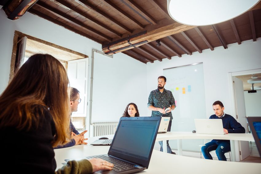 A Deputación da Coruña destina máis de 213.000 euros á xestión e dinamización da Rede Provincial de Coworking en 2026