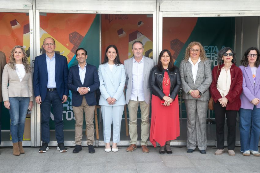 A Deputación reafirma en Ferrol o seu apoio ás feiras do libro como espazos de encontro e promoción da lectura en toda a provincia