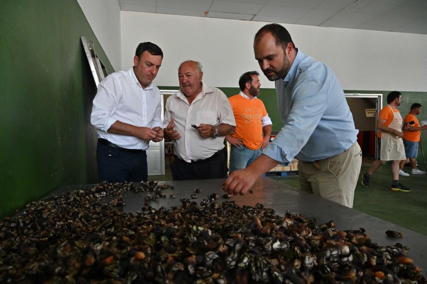 Formoso asistiu en Corme á Festa do Percebe do Roncudo
