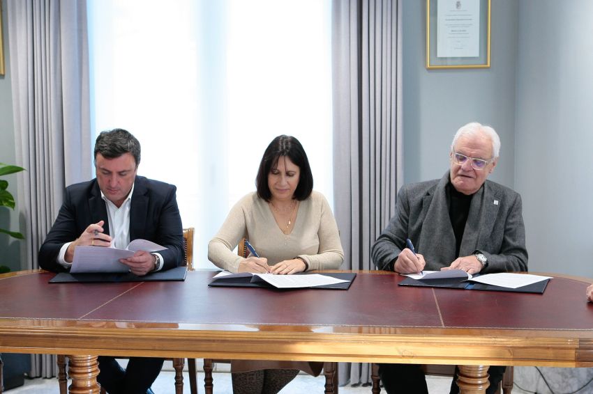 A Deputación da Coruña apoia con 60.000 euros a programación cultural da Real Academia Galega