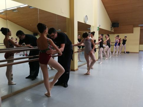 Curso de Danza dentro do Plan de formación da Deputación