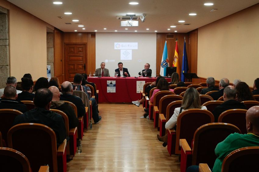 Formoso incide na importancia de que as administracións “sexan un impulso e non un freo” para empresas e profesionais autónomos