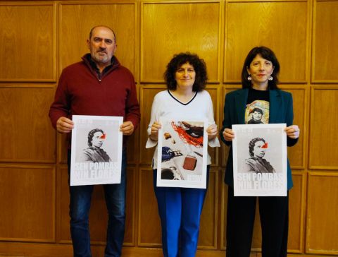 O Festival Rosalía recupera como espazo de memoria rosaliana o Colexio Maior de Santo Agostiño da man de Faia Díaz, Paula Romero e Inés Salvado