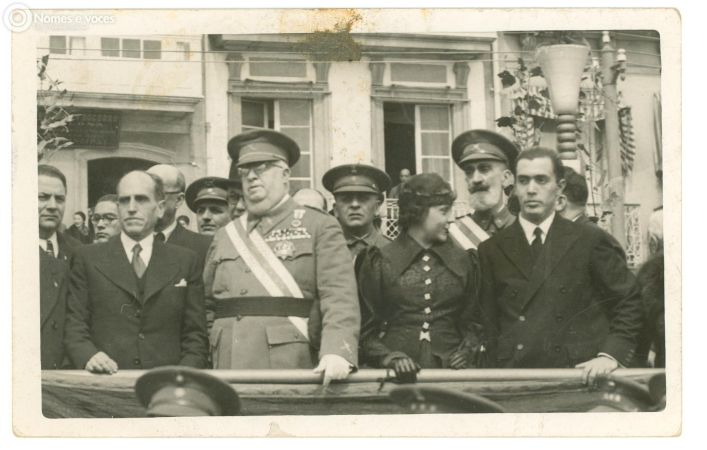 A CORUÑA Alfredo Suárez Ferrín -Nomes e voces 2.jpg