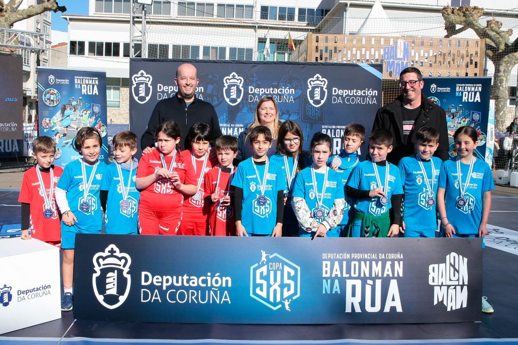 Éxito do primeiro encontro do Torneo 5x5 Deputación da Coruña de Balonmán en Carballo