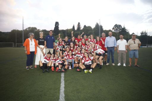 O Atlético San Pedro de Oleiros proclámase campión da Copa Deputación de fútbol feminino en Pontedeume