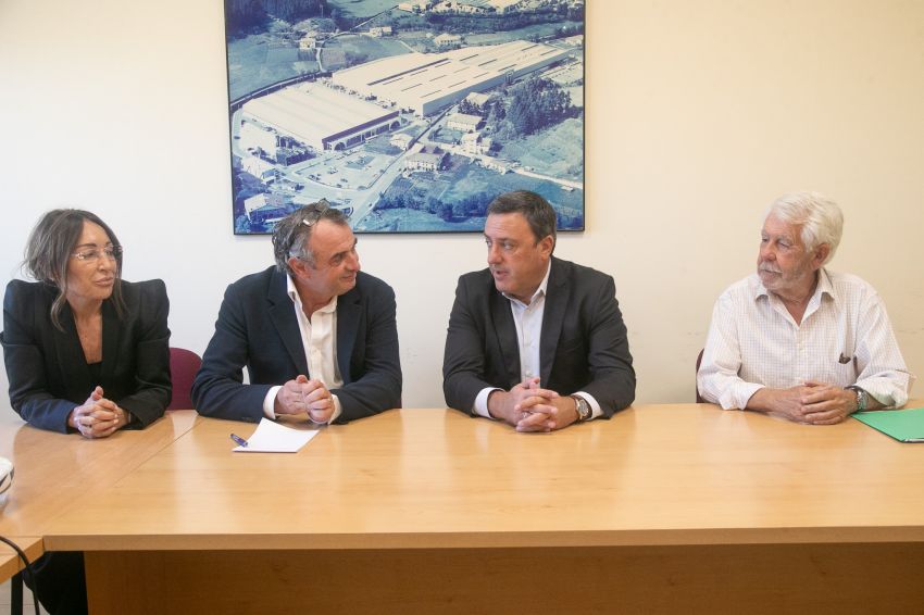 A Deputación comprométese a intermediar para desbloquear novo solo industrial no Espiríto Santo e realizará melloras na estrada perimetral do polígono