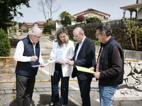 O estudo xeotécnico encargado pola Deputación confirma que será necesaria unha pantalla de pilotes para estabilizar o talude da DP-4803 en Miño tras o corremento de terras do pasado marzo