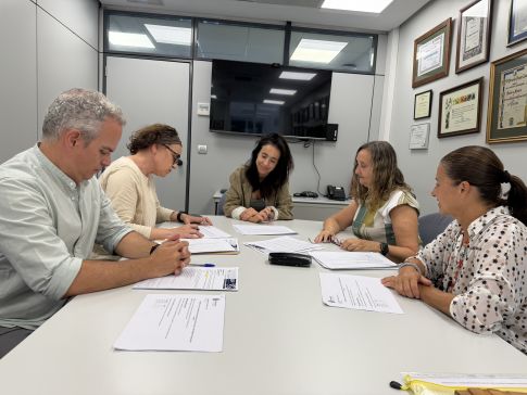 Reunión do tribunal das bolsas de estudos e dos premios á excelencia do Conservatorio Profesional de Danza