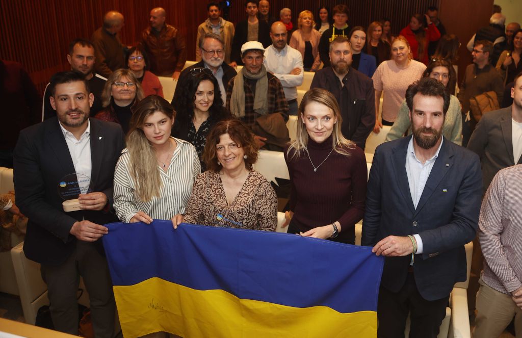 A Deputación da Coruña recibe o nomeamento de Entidade Socia de Honor de AGA-Ucraína polo seu “apoio sostido ao pobo ucraíno”