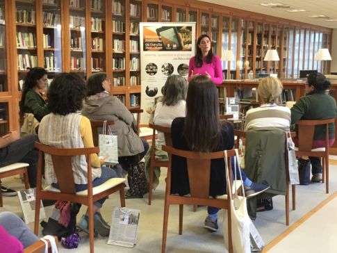 O obradoiro “A tiro de verso” volve á Biblioteca Provincial da Coruña para fomentar a lectura de poesía en galego