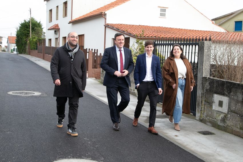 A Deputación da Coruña inicia 2025 cun investimento récord de 10,8 millóns de euros nos concellos de Barbanza