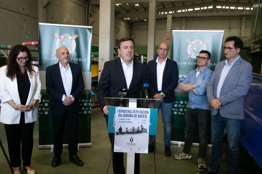A Deputación da Coruña destina 100.000 euros para comprar novas embarcacións e equipamento ao Club de Remo da Pobra