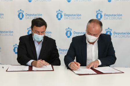 A Deputación da Coruña entrega cinco vehículos a entidades sociais da provincia