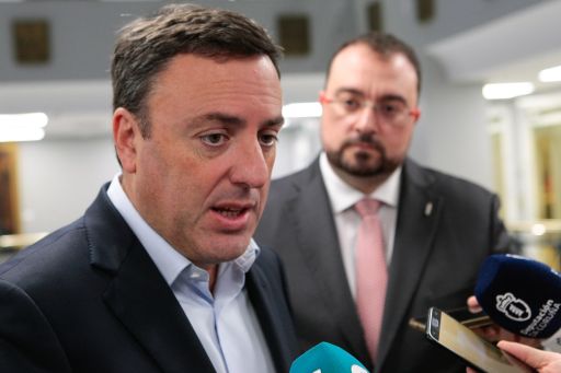 Valentín González Formoso e Adrián Barbón abordan os ‘retos comúns’ de Galicia e Asturias