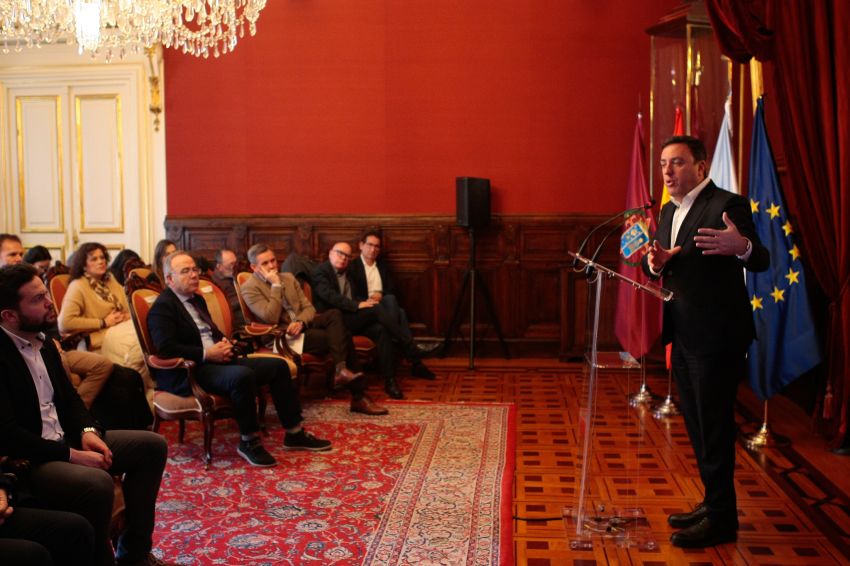 A Deputación da Coruña dará luz verde no pleno deste mes ao tramo compostelán da Vía Verde