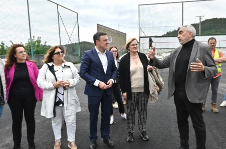 A Deputación e o Concello de Malpica invisten 109.000 euros na instalación de alumeado no campo de fútbol de Pedra Queimada