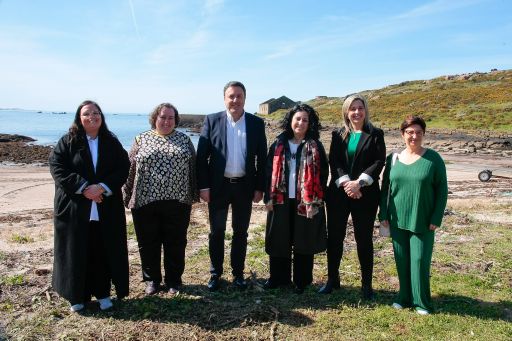 A Deputación colaborará co Concello de Cee na recuperación da historia baleeira do municipio