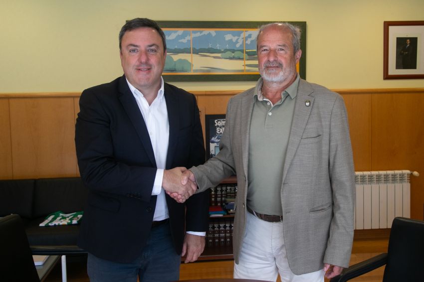 A Deputación achega preto de 60.000 euros para mellorar a pista a San Esteban e Agra nas Somozas
