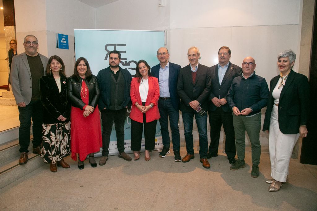 A Deputación da Coruña participa na inauguración do festival RESIS 2026 no Teatro Rosalía de Castro