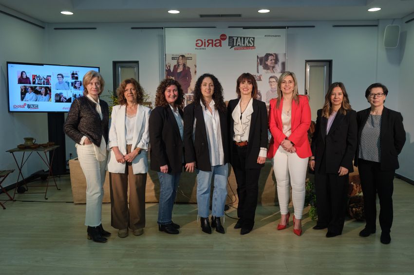 Máis de 60 mulleres participan en Vimianzo na primeira ‘RuralTalks’ da GIRA Mujeres