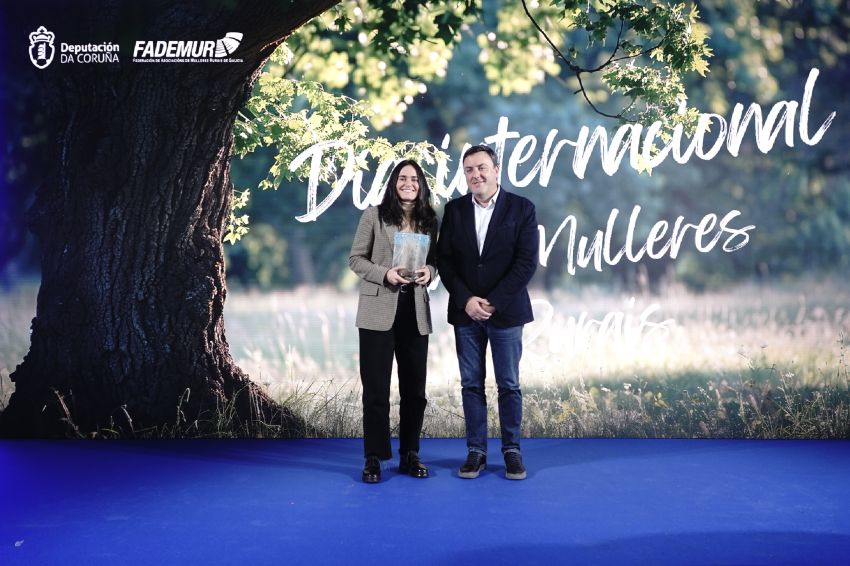 A Deputación e FADEMUR homenaxean ás mulleres do rural en Pontedeume