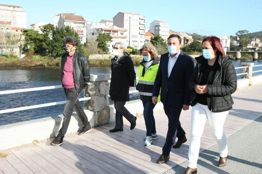 A Deputación remata as obras da travesía da Ponte de Porto (Camariñas) e mellorará a  estrada de acceso á praia de Leis, en Muxía