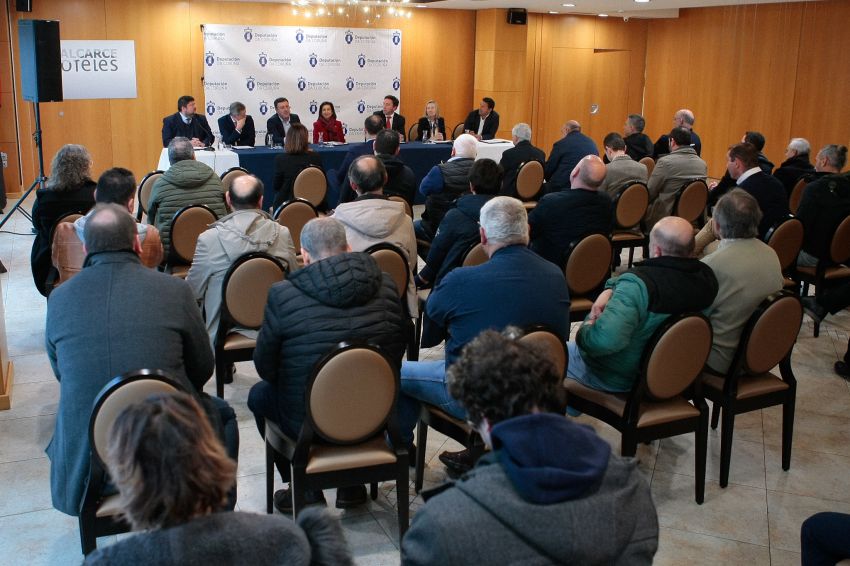 Valentín González Formoso e Margarita Robles destacan as oportunidades de futuro para o sector naval en Ferrolterra