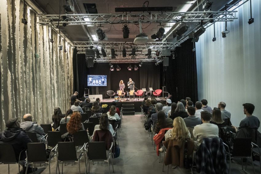 O marco legal e a xestión da música de herdanza oral centra o debate na xornada inaugural de ‘Traducir a tradición’