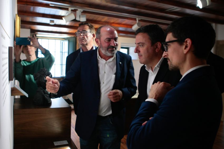 Formoso destaca na súa visita a Padrón o compromiso da Deputación coa Fundación Rosalía de Castro, que “representa os valores da cultura e o feminismo galegos”